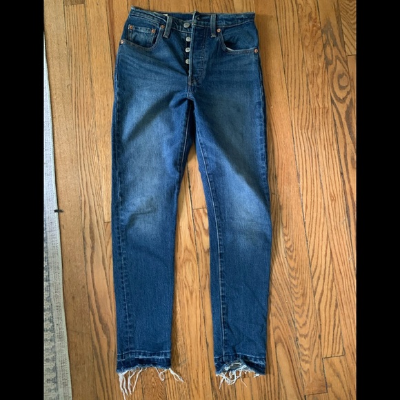 Levi’s 501 Skinny - Picture 2 of 3